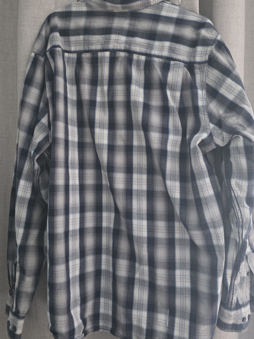 Wrangler Black & White Plaid Button-Up Shirt - Picture 2 of 3
